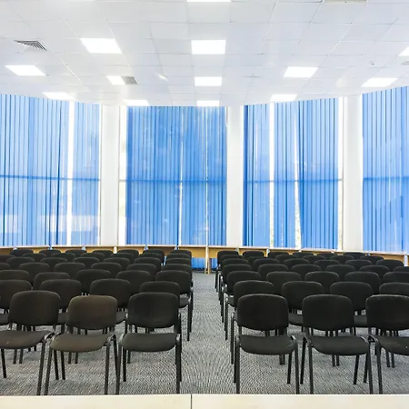 מלון Mpm Arsena נסבר