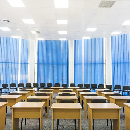 מלון Mpm Arsena נסבר