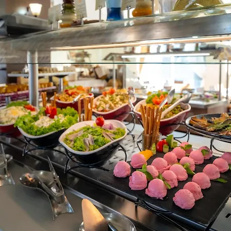 Hotell Mpm Arsena - Ultra 4*