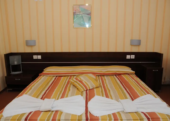 Mpm Arsena - Ultra Hotell 4*