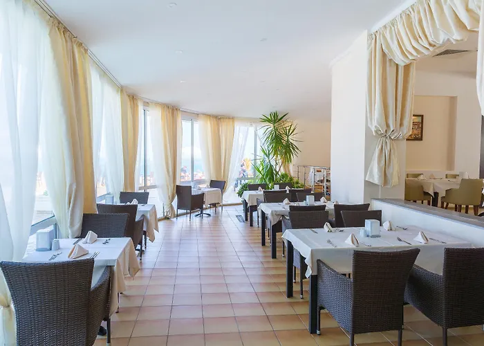 Hotell Mpm Arsena - Ultra 4*