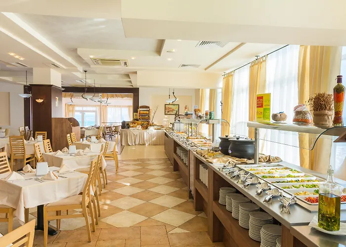 Hotell Mpm Arsena - Ultra 4*